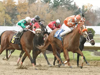 T.D. Houghton rides La Panchita (3) to victory last November at Cleveland's Thistledown Racino.