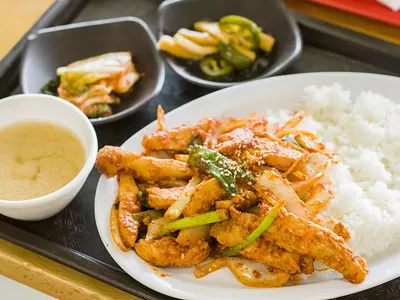 Image: Review: H-Mart is Michigan's Korean cafeteria king