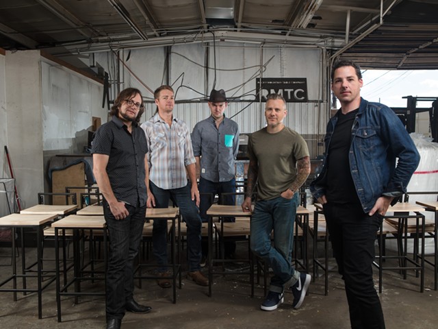 Infamous Stringdusters bring bluegrass to Pontiac's Flagstar Strand Theatre