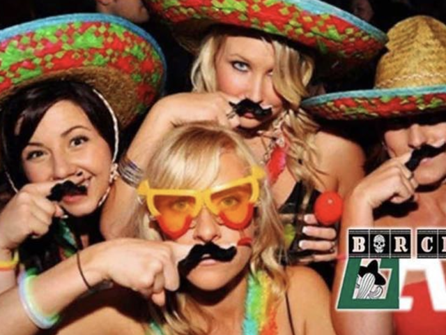 Detroit bar crawl organizers criticized for using photo of partygoers dressed up as 'Mexicans'
