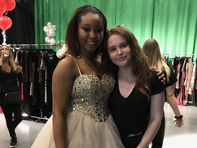Image: ‘Say Yes To The Prom Dress’ returns to Detroit