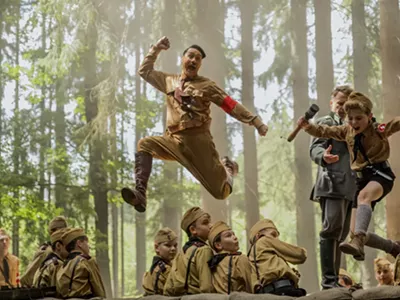 Taika Waititi and Roman Griffin Davis in Jojo Rabbit.