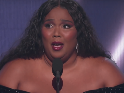 Image: Yaaas, queen Lizzo takes home 3 Grammy Awards and pays tribute to Kobe Bryant