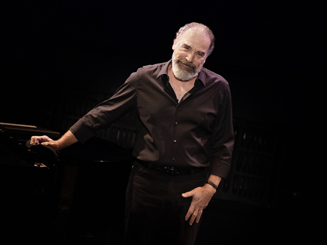 'Princess Bride' star Mandy Patinkin brings modern American standards to Detroit's Fisher Theatre