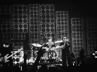 Image: Pearl Jam donating a bunch of money to aid Flint water crisis relief