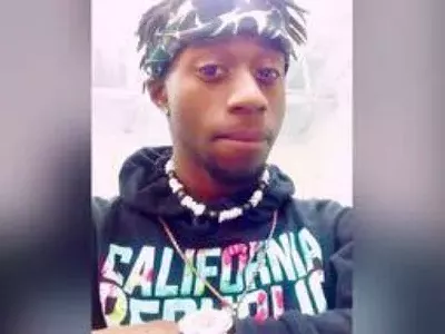 Image: Lansing teen's piano performance at an area mall goes viral