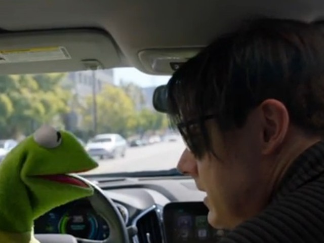 Watch Jack White sing 'Fell in Love with a Girl' with Kermit the Frog