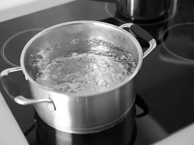 Image: Rejoice: Detroit-area water boil advisory lifted