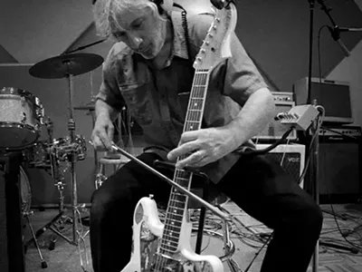 Lee Ranaldo.