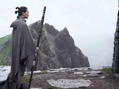 Image: The Last Jedi gleefully myth-busts the Star Wars universe