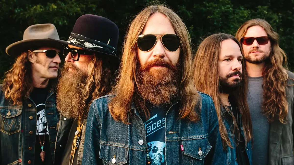 blackberry_smoke3-ba08c2c2-fdb4-4c9d-b827-702918c26fc9.webp