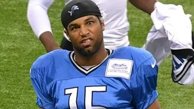 Image: VIDEO: Detroit Lions wide receiver Golden Tate heroically catches beer in Canada