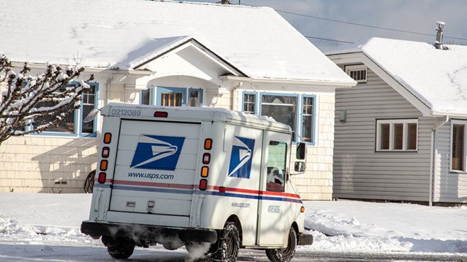Close to 15,000 pieces of undelivered mail found in home of Warren mail carrier