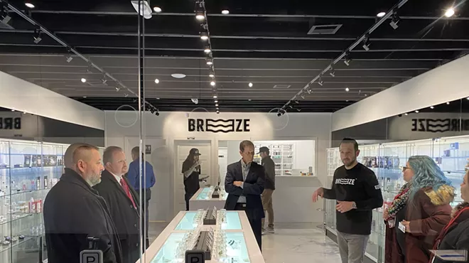 Image: Recreational marijuana sales start in Oakland County at Hazel Park's Breeze