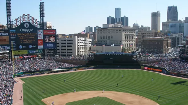 Image: Roseville man catches five foul balls at Tigers game