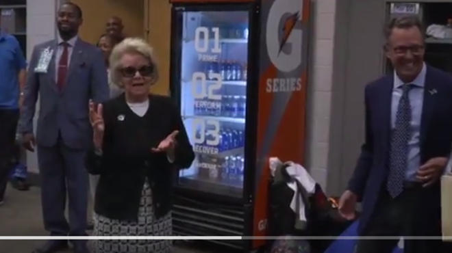Detroit Lions sang 'Happy Birthday' to Martha Ford and it's the cutest thing you'll see all day