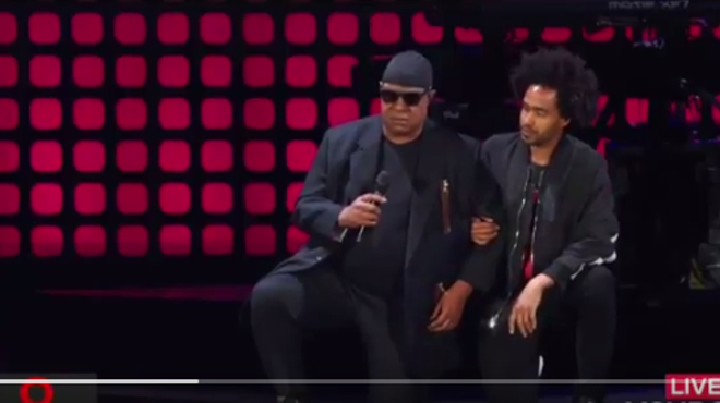 Stevie Wonder took a knee during concert over the weekend