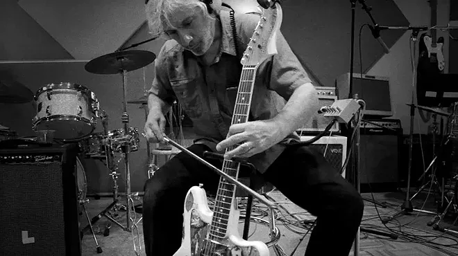 Lee Ranaldo.