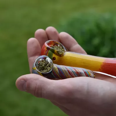 Image: Smoking good old-fashioned flower is the best way to ingest cannabis for pain relief, according to study