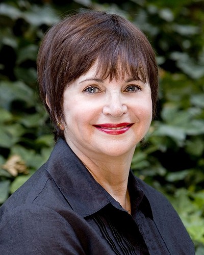 "Laverne & Shirley's" Cindy Williams dines with fans at Lelli’s of Auburn Hills.