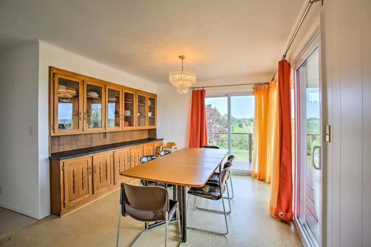 &#146;70s-themed Traverse City shag pad 16 guests, 8 bedrooms, 18 beds, 4 baths $766 per night The &#146;70s Lodge sits on 10 acres and occupies 4,000 sq. ft. of living space, which is decked out in retro furnishings and kitschy touches. The heart of the home is a 1,500-sq. ft. rec room which has two 75-inch flat screens, a hot tub, a sauna, a pool, air hockey, foosball, and ping pong tables. There&#146;s a fire-warmed whiskey bar, too. Each of the home&#146;s bedrooms is themed and transportive. For bad bitches, there&#146;s the Charlie&#146;s Angels room, a 007-themed room, and trekkies can beam themselves to the Star Trek room. Fans of The Partridge Family will feel at home, too, as will anyone who wishes to live out their I Dream of Jeannie fantasy because there&#146;s an incredible room made to feel like Jeannie&#146;s bottle. Oh, and yes there are lava lamps, in case you were worried. Photos via Airbnb.com