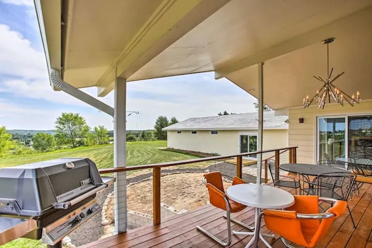 &#146;70s-themed Traverse City shag pad 16 guests, 8 bedrooms, 18 beds, 4 baths $766 per night The &#146;70s Lodge sits on 10 acres and occupies 4,000 sq. ft. of living space, which is decked out in retro furnishings and kitschy touches. The heart of the home is a 1,500-sq. ft. rec room which has two 75-inch flat screens, a hot tub, a sauna, a pool, air hockey, foosball, and ping pong tables. There&#146;s a fire-warmed whiskey bar, too. Each of the home&#146;s bedrooms is themed and transportive. For bad bitches, there&#146;s the Charlie&#146;s Angels room, a 007-themed room, and trekkies can beam themselves to the Star Trek room. Fans of The Partridge Family will feel at home, too, as will anyone who wishes to live out their I Dream of Jeannie fantasy because there&#146;s an incredible room made to feel like Jeannie&#146;s bottle. Oh, and yes there are lava lamps, in case you were worried. Photos via Airbnb.com