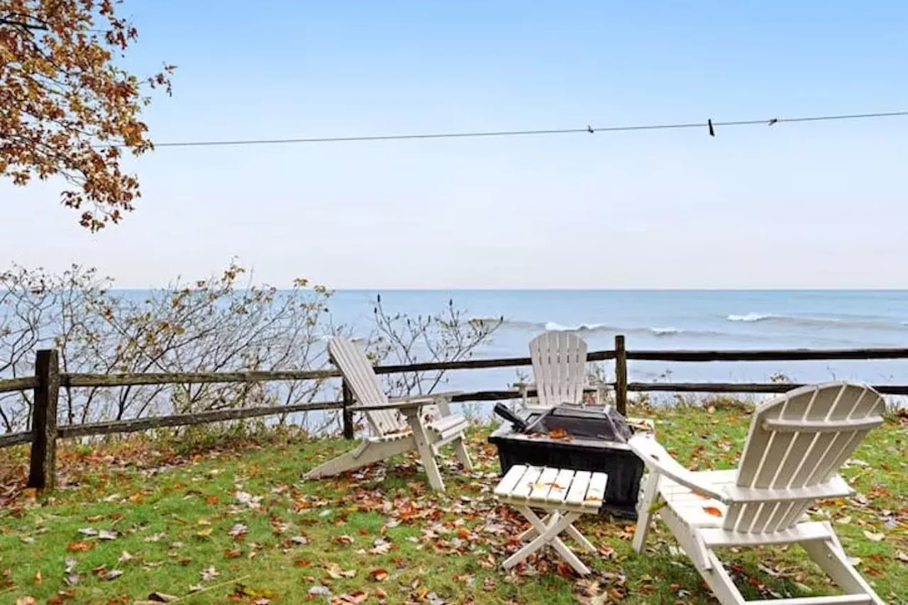 Quaint lakefront cottage in Fennville 6 guests, 2 bedrooms, 6 beds, 1 bath $469 per night If Lake Michigan is among your top three Great Lakes, look no further than this quaint lakefront cottage in Fennville which offers stunning lake views. This home has everything you need for a perfect getaway. Outside there is a private hot tub, and lakefront firepit. The cabin is a short drive from Saugatuck and South Haven. Photos via Airbnb.com