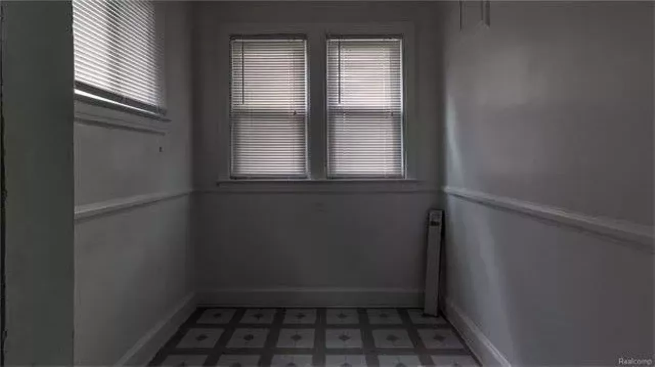 $900/mo. | 3 beds | 1 bath | 1,423 sqft 16859 Lawton St This could be considered more of a basic home but it&#146;s still appealing and gets the job done for a new family. The house features renovated brick colonial bedrooms with hard wood floors and decent sized rooms.