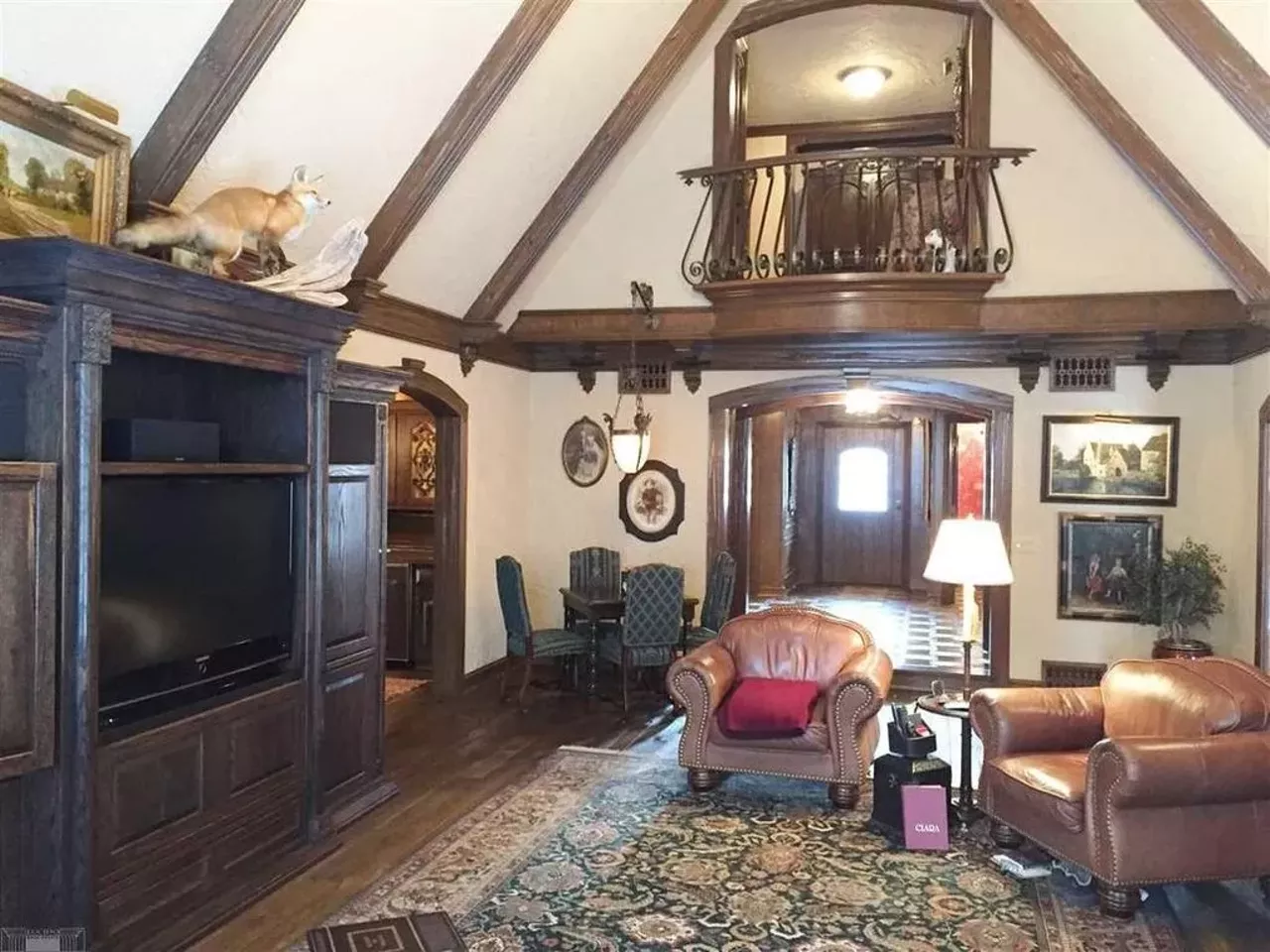 741 Shelden Rd, Grosse Pointe