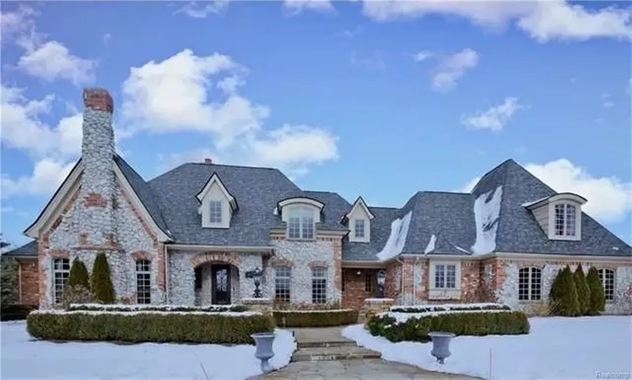 8320 High Meadow Trl, Springfield Twp $1,450,000 5 beds, 6 full, 3 half baths, 6,561 sq ft The closet alone in this house would have Carrie Bradshaw&#146;s jaw on the floor. Anyone have a some money to spare?