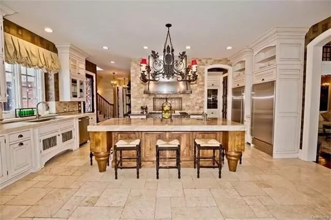 8320 High Meadow Trl, Springfield Twp $1,450,000 5 beds, 6 full, 3 half baths, 6,561 sq ft The closet alone in this house would have Carrie Bradshaw&#146;s jaw on the floor. Anyone have a some money to spare?