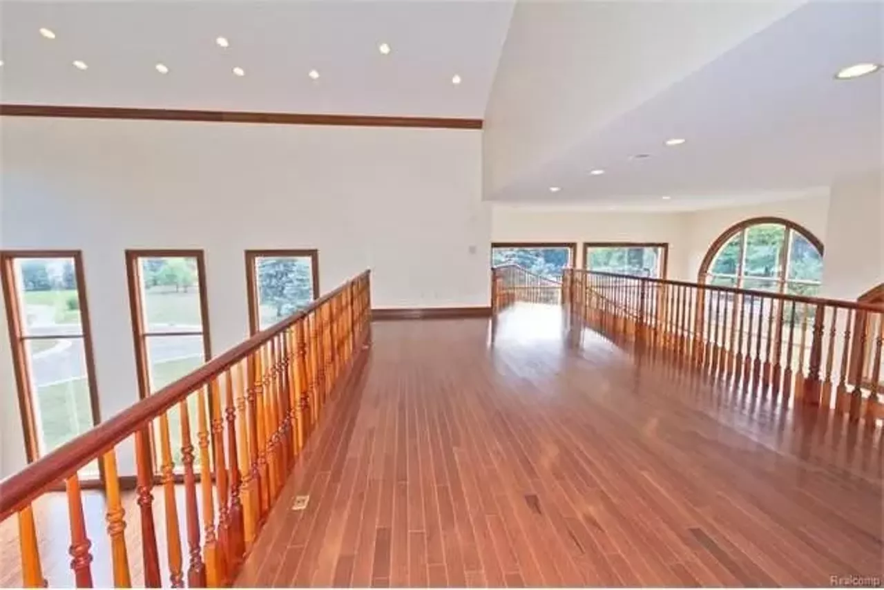 4015 Golf Ridge Dr, Bloomfield Township $1,690,000 4 beds, 4 full, 2 half baths, 7,932 sq ft Talk about an open floor plan! This Bloomfield Township mansion looks pretty new and is ready for you to hull in all your furniture. Oh, and it&#146;s on a golf course so have fun with that.