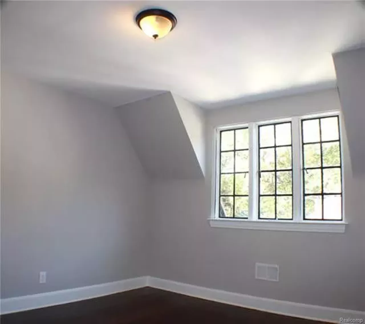 3290 Sherbourne Rd, Detroit, MI 48221. $499,999 Sherwood Park, six beds, 3 baths, 5,300 sqft. Pictured: bedroom Photos via Source Realty Management Group