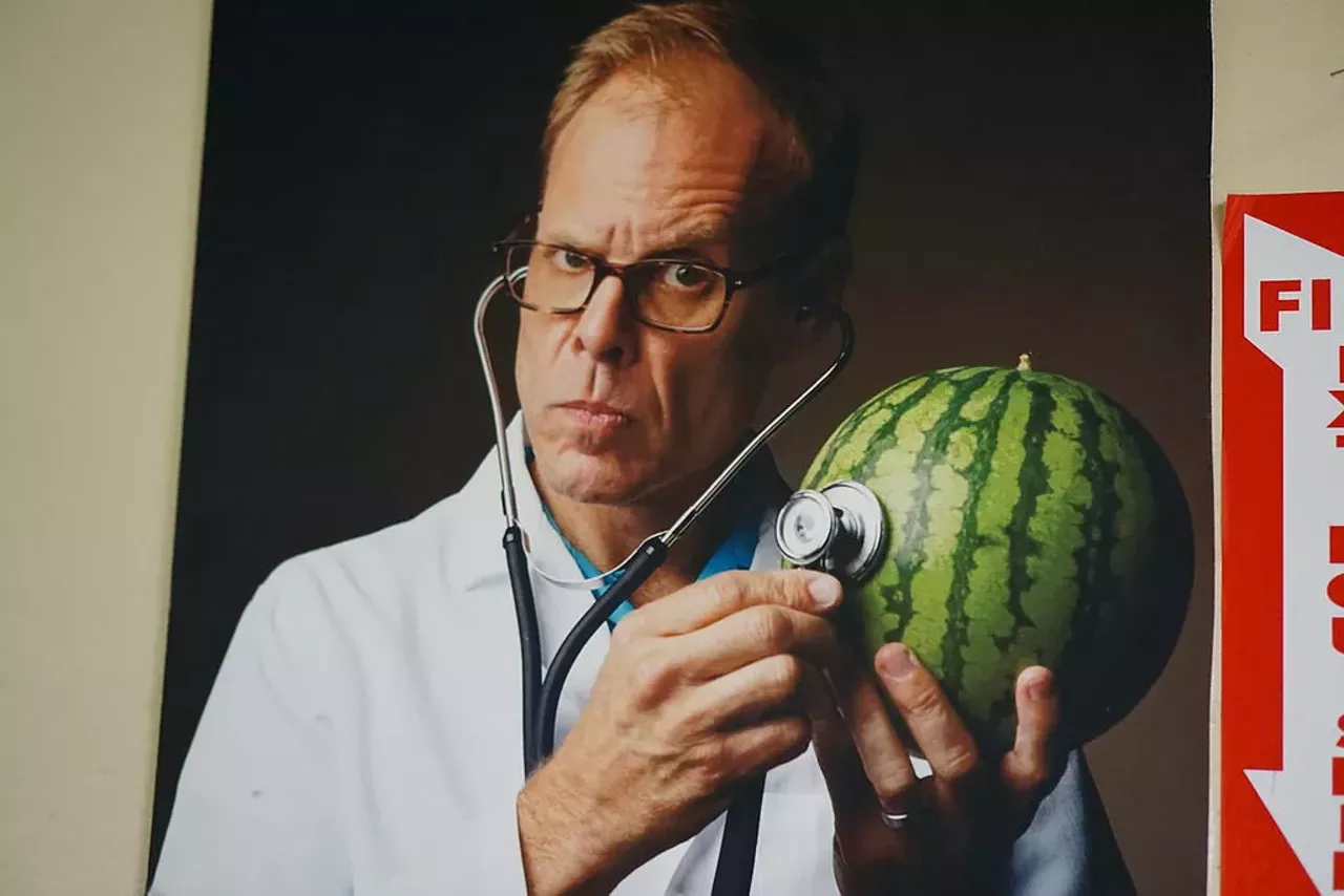 Friday, May 6th - Alton Brown @ Fox Theatre - Food Network fans, this event is for you. As much as we&#146;d like Barefoot Contessa Queen Ina Garten to grace us with her fabulous presence, we are getting the next best thing, and that is food nerd Alton Brown. He&#146;s touring behind the show &#147;Eat Your Science.&#148; It&#146;s filled with comedy, talk show antics, multimedia tricks, and of course, cooking. Brown digs deep into the science of cooking, something that has become a trendy topic in the last few years. Brown will also pick random audience members to come up onstage and help out in his crazy experiments, so if you&#146;ve ever wanted to assist a celebrity chef, now is your chance. Show starts at 8 p.m.; 2211 Woodward Ave., Detroit; olympiaentertainement.com; 313-471-3099; tickets are $35-$100.