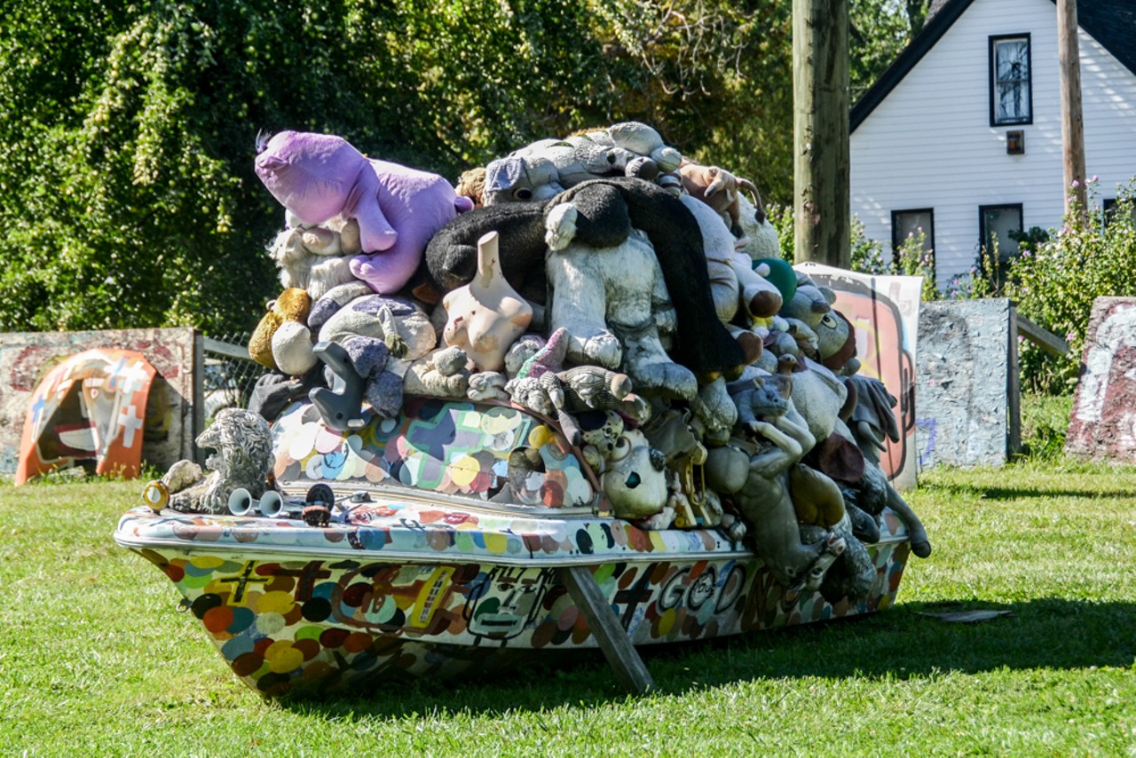11 Stunning Displays of Art at The Heidelberg Project