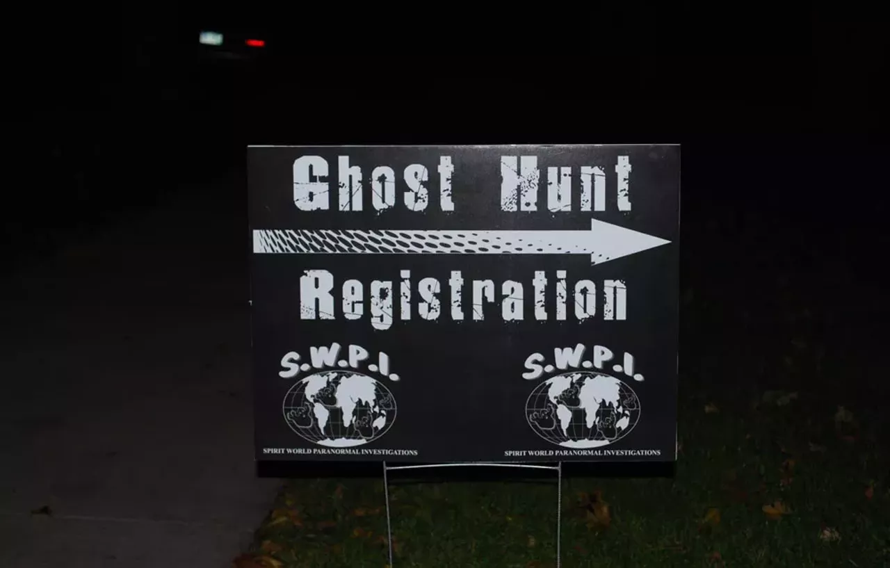 The Haunted Old Mill Museum Located in Dundee, MI &#151; the Haunted Old Mill Museum offers tours of its haunted grounds, plus some special events for this October. One such event is the ParaFest where they have speakers who work in the paranormal field talk about their studies, plus a ghost hunt tour at night. Tickets are $50. www.haunteddundeemill.com