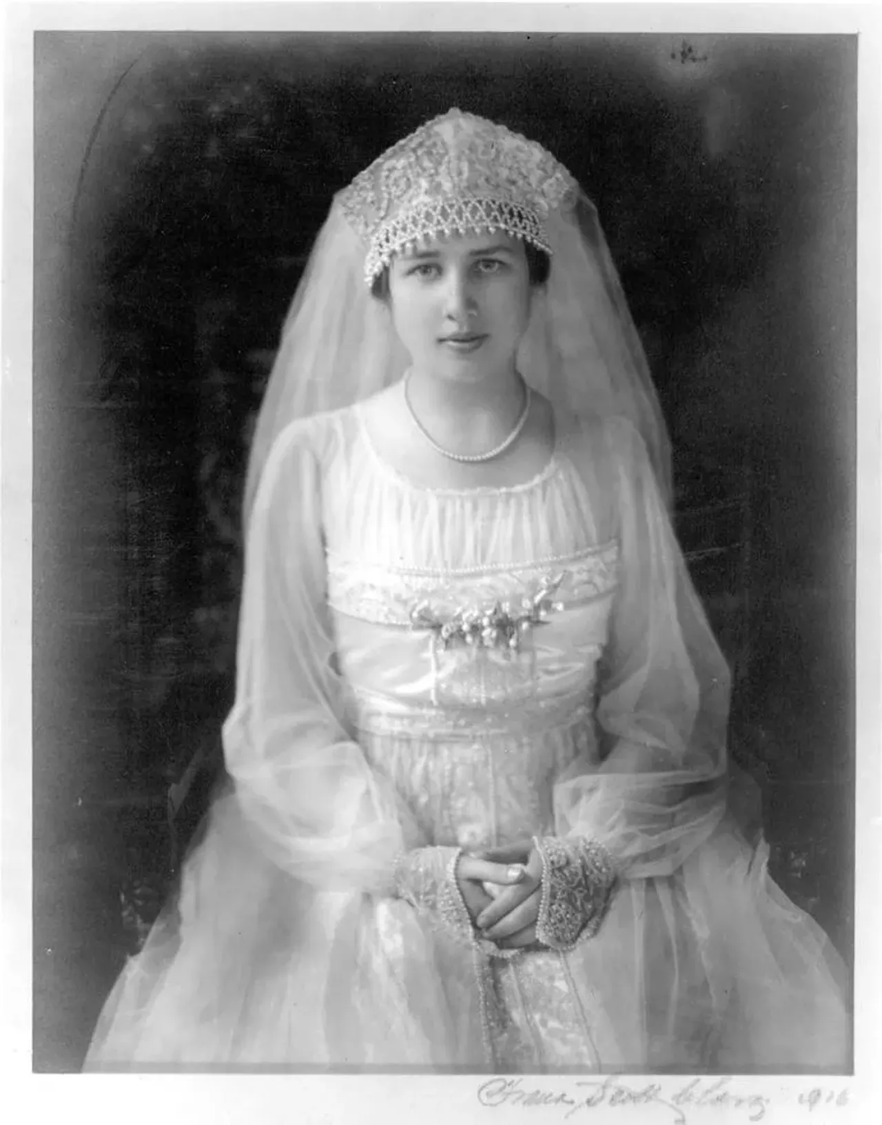 Eleanor Clay Ford on her wedding day, Nov. 1 1916.