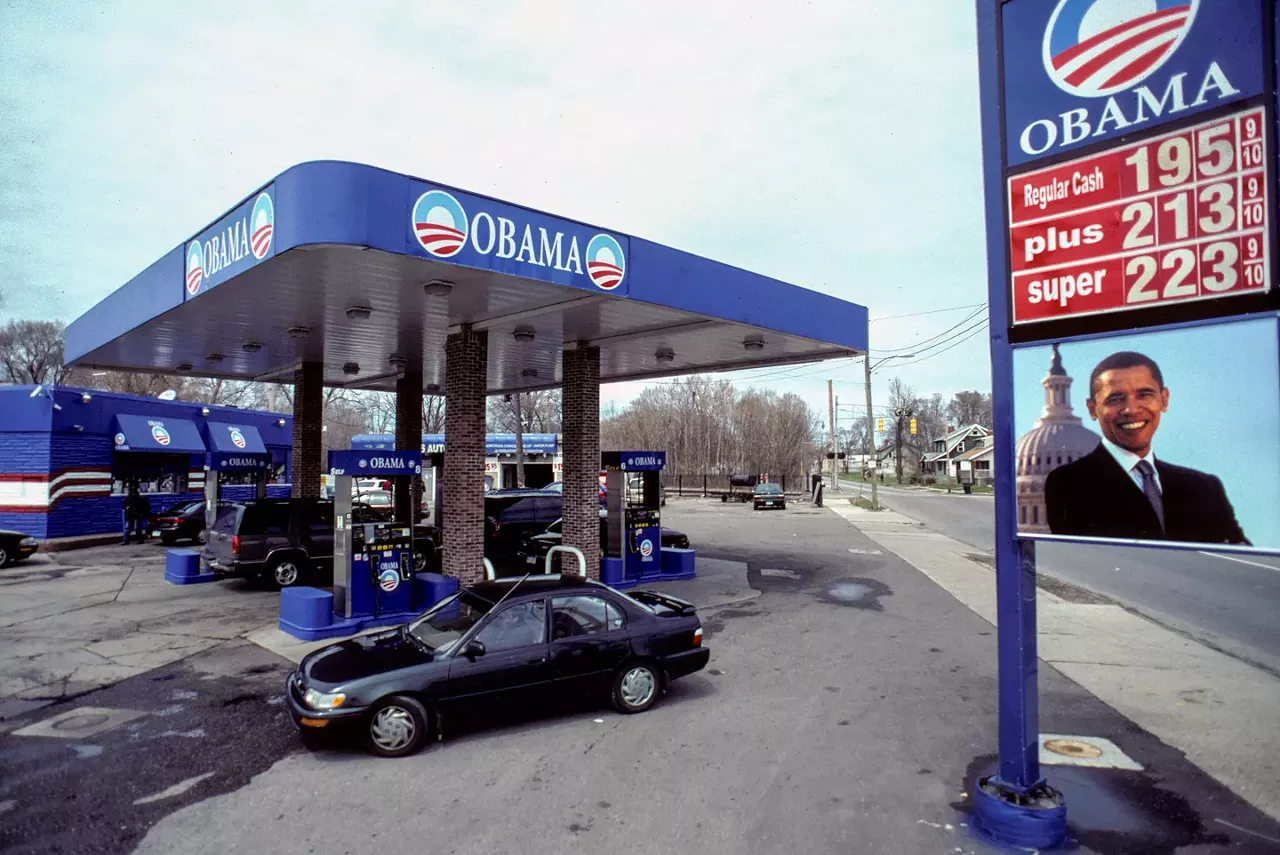 Naturally, Vergara captured the briefly famous Obama gas station at Wyoming at Plymouth in 2009.