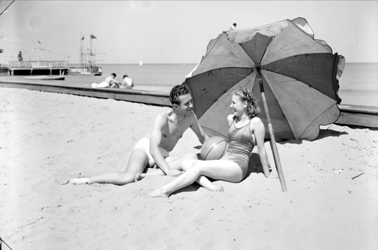 #RelationshipGoals 
Jefferson Beach, 1950s