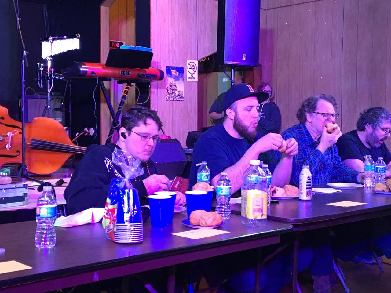 15 gluttonous photos from the paczki eating contest in Hamtramck