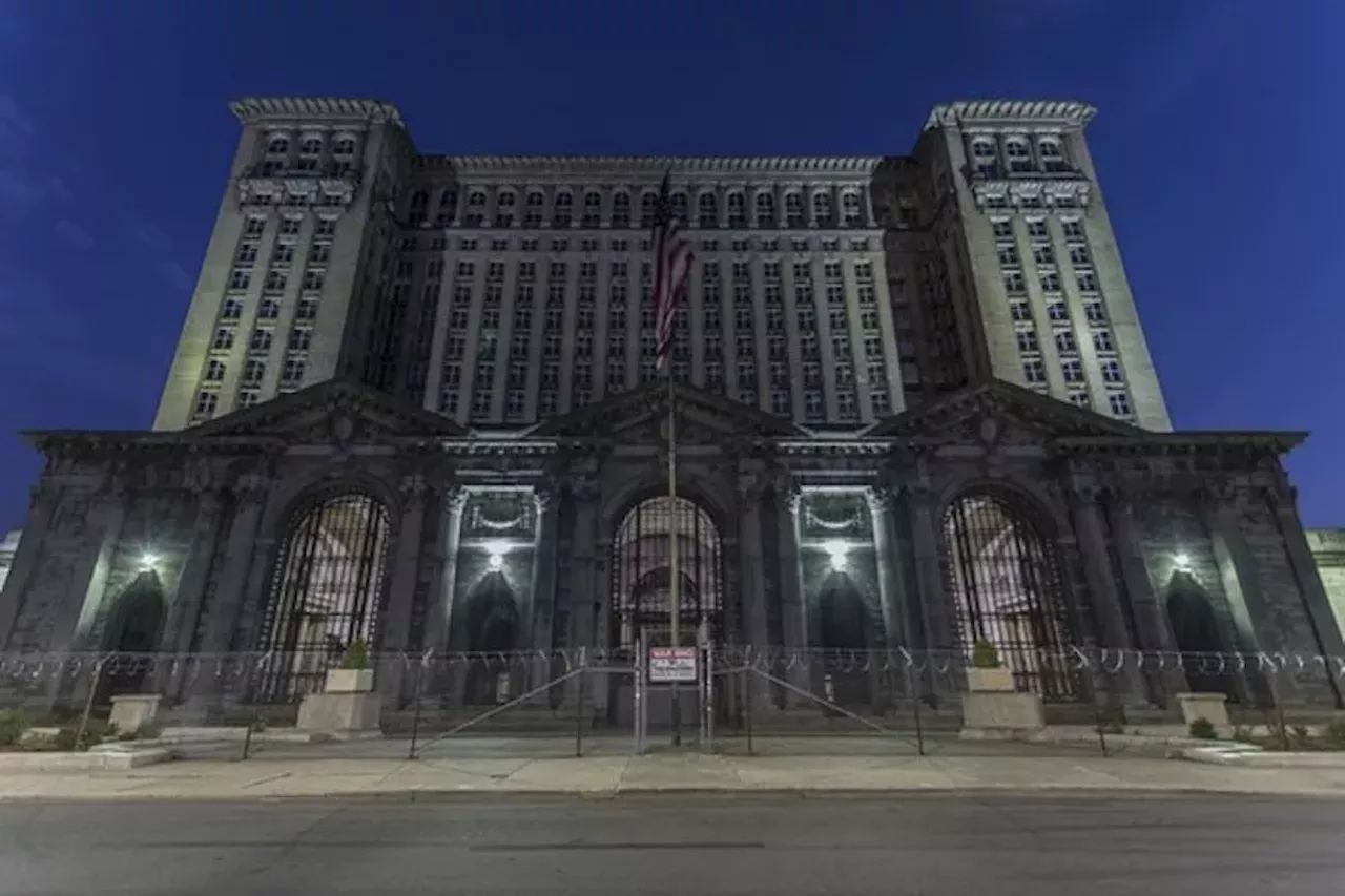 Batman v. Superman: Dawn of Justice (2016) Michigan Central Station 2001 15th St., Detroit In making a dismal and overdramatic three hours of CGI dribble, one would be remiss to not take advantage of one of Detroit's most exploited landmarks for a major battle between two comic book legends. Of course, we're talking about Michigan Central Station in Corktown. At the time of filming, the massive beast of a structure was very abandoned (Ford Motor Company didn't scoop up the iconic property until 2018) and caught the eye of many a filmmaker (you'll see). The battle between Batman (who is basically in some souped-up clubwear) and Superman took place atop and inside of Michigan Central Station. Photo via Google Maps