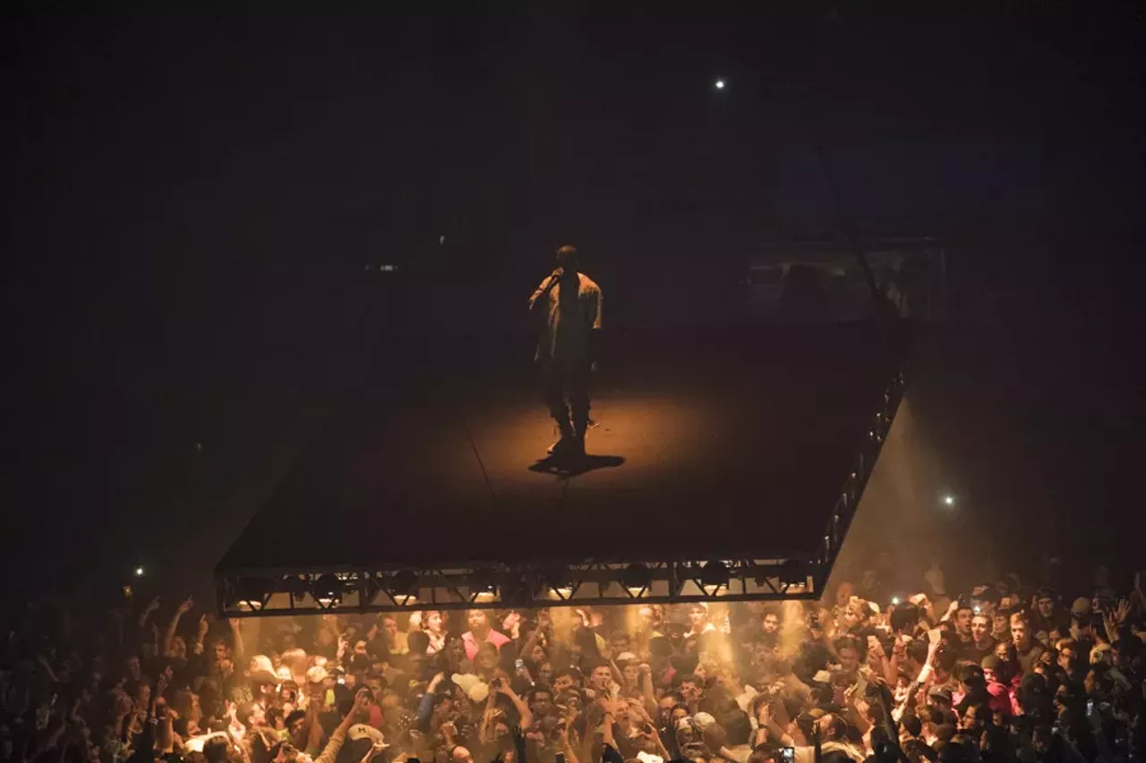 Image: 15 photos of Kanye West's spaceship @ Joe Louis Arena