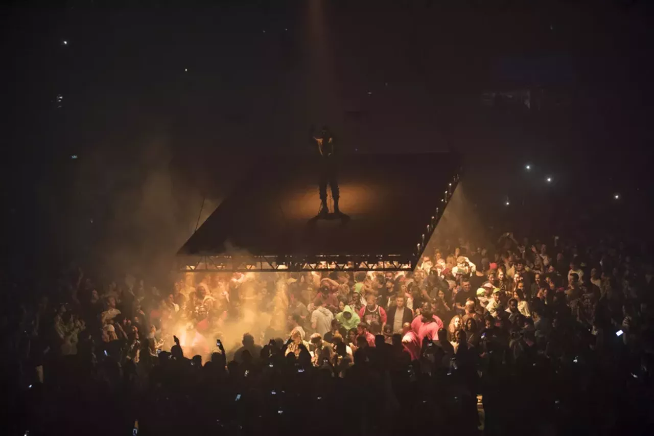 Image: 15 photos of Kanye West's spaceship @ Joe Louis Arena