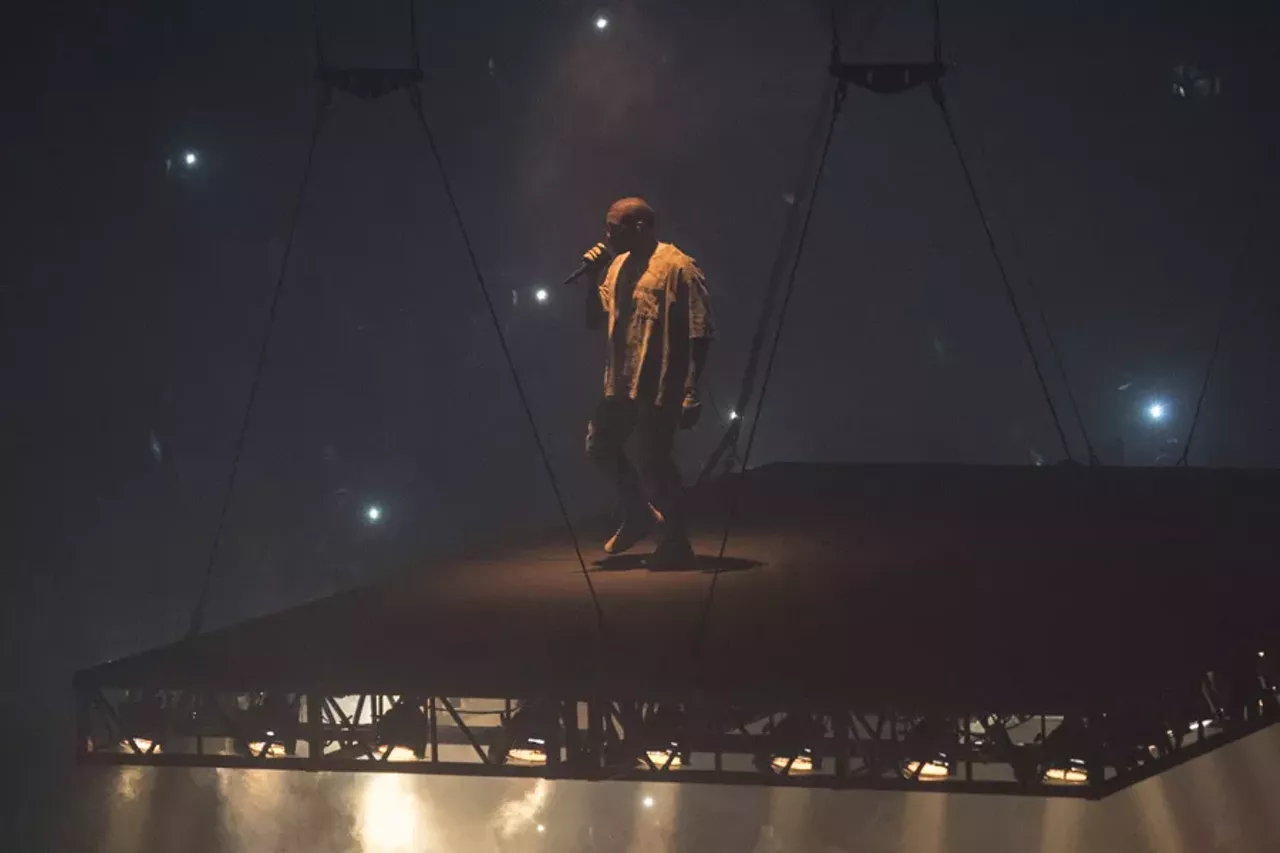 Image: 15 photos of Kanye West's spaceship @ Joe Louis Arena