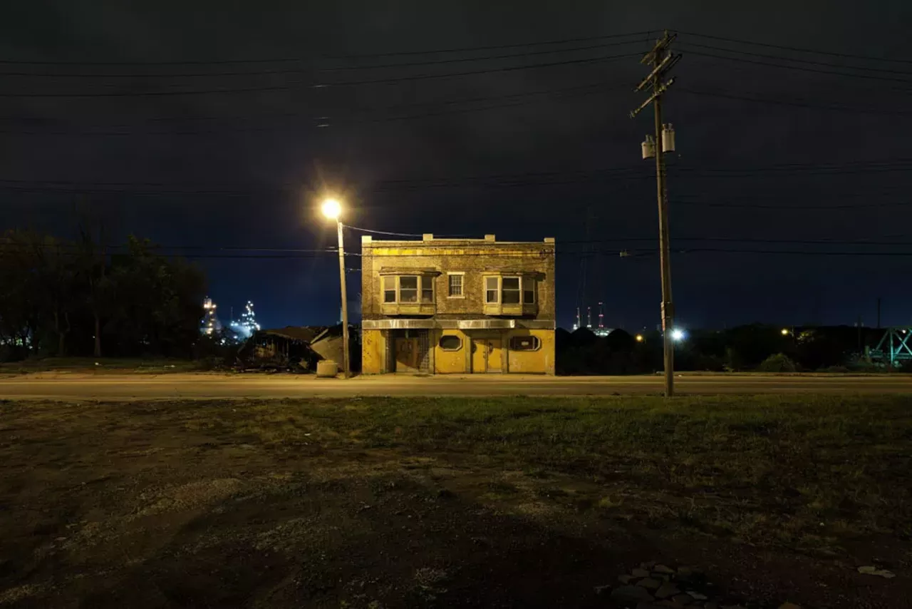 "Jefferson at Dearborn," Scott Hocking, 2012, pigment print. Detroit Insitute of Arts