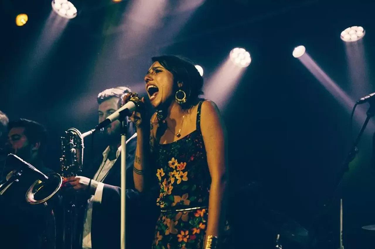  Virginia Violet and the Rays Virginia Violet and the Rays are a bit of a sonic spectacle. Lead by Virginia Violet and her time-warping vocals, the nine-piece Motown revivalists aim to bring 1966 Detroit into the present with seamless resolve. Photo via Facebook/ Virginia Violet and the Rays 