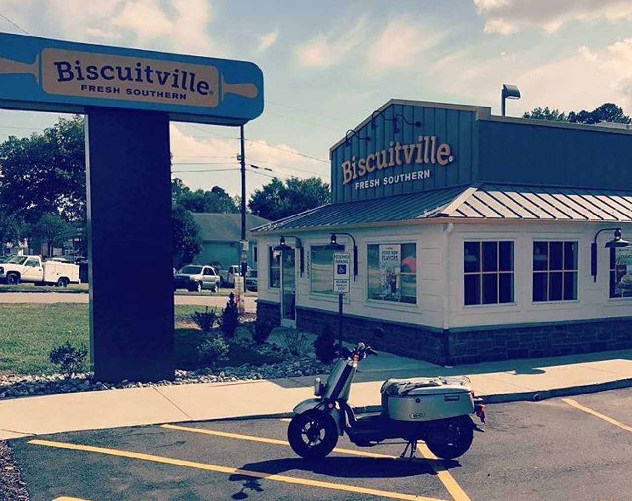 Biscuitville
Looking for a quick bite of soul food &#151; Biscuitville's got it. The only problem? You'll have to travel all the way to North Carolina or Virginia to get it. It's possible their fried chicken, flaky biscuits, and filling grits could be worth the trip.
Photo via Instragram user @agentpheeb