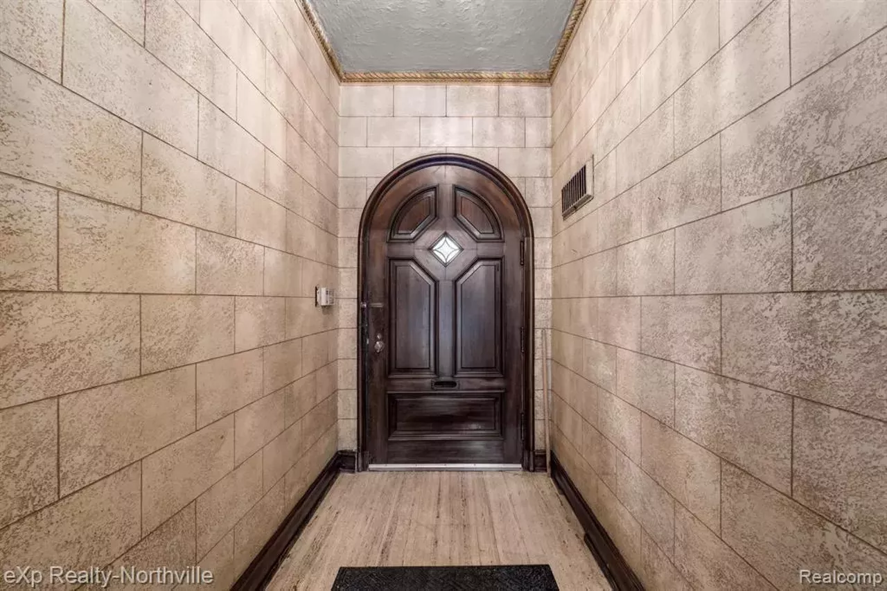 Image: 1920s mansion in Detroit’s Palmer Park hits market for $1.95M — and it’s got some unique history