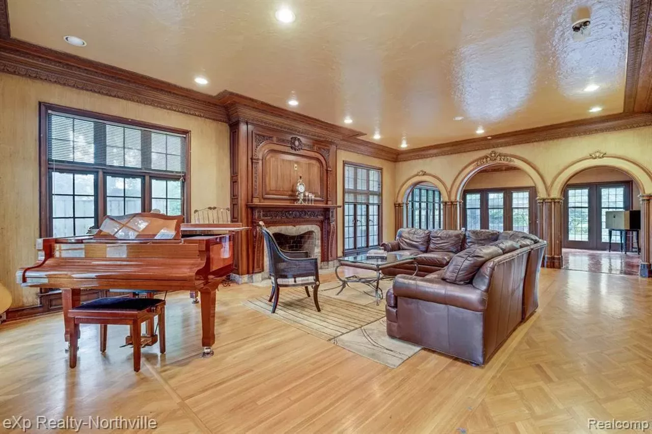 Image: 1920s mansion in Detroit’s Palmer Park hits market for $1.95M — and it’s got some unique history