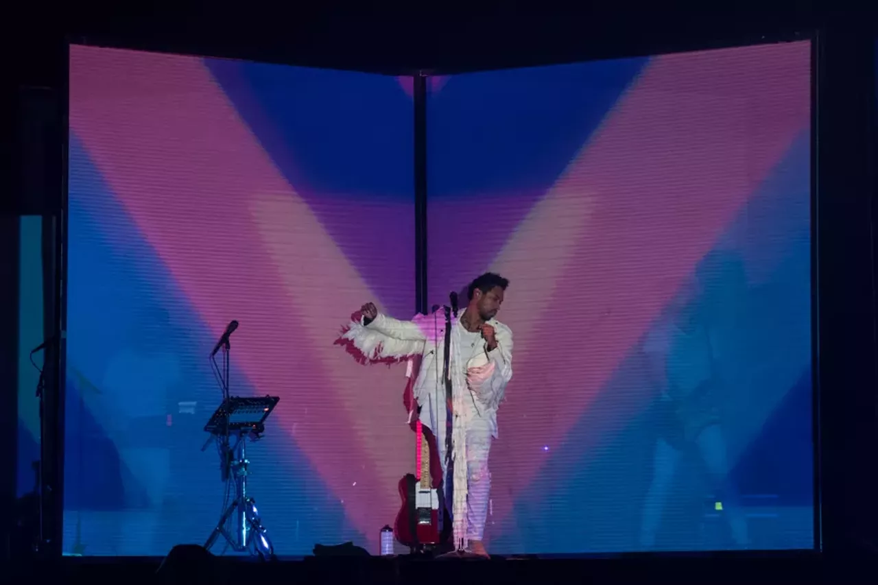 Miguel performs at the Palace of Auburn Hills on The Nostalgic For The Present Tour. 10-15-16